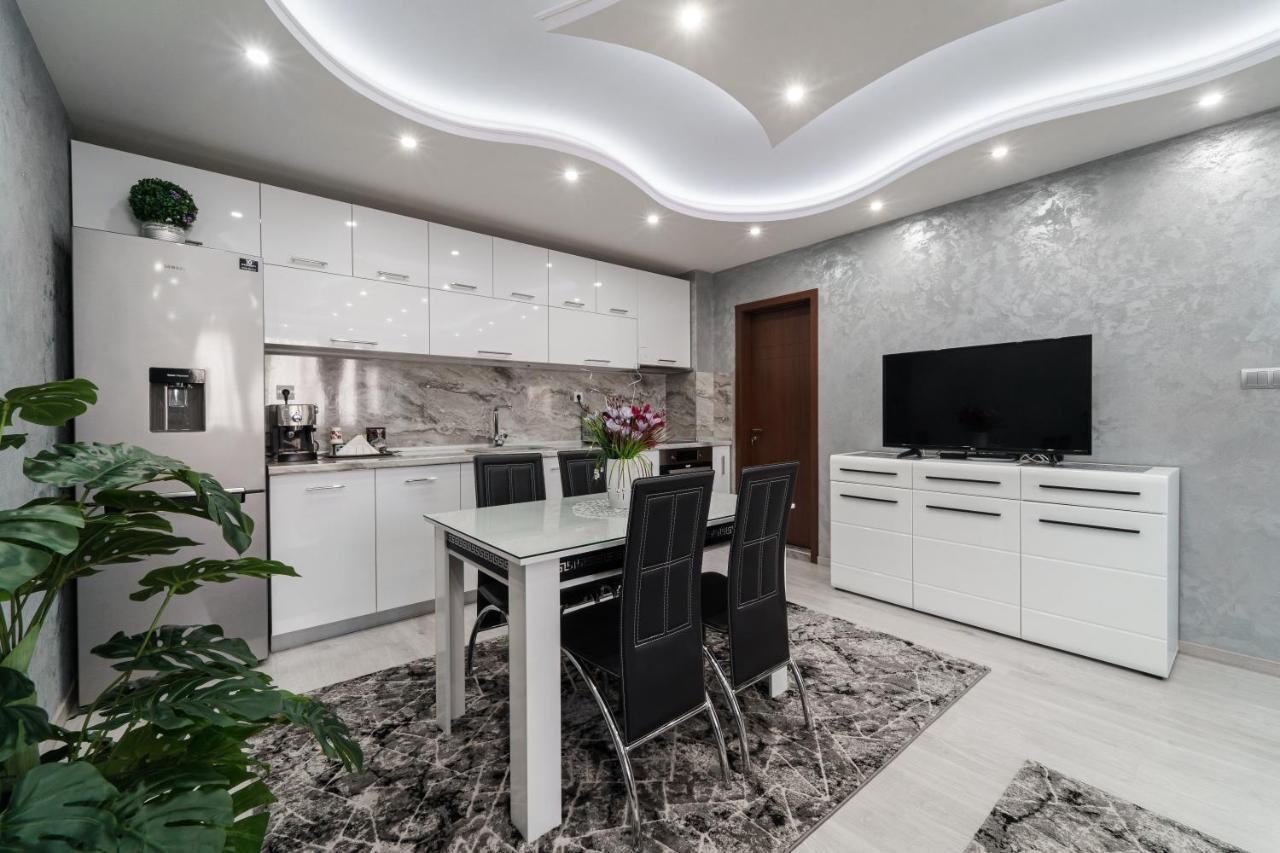 City Apartments - A Brand New Luxury & Comfy 2 Asenovgrad Esterno foto