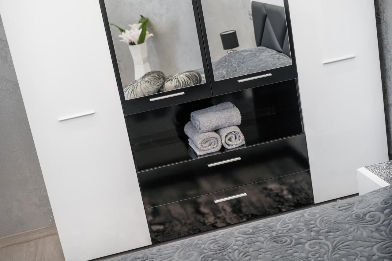 City Apartments - A Brand New Luxury & Comfy 2 Asenovgrad Esterno foto